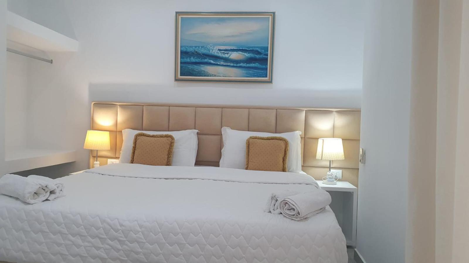 Hotel Ceko Sarandë 외부 사진