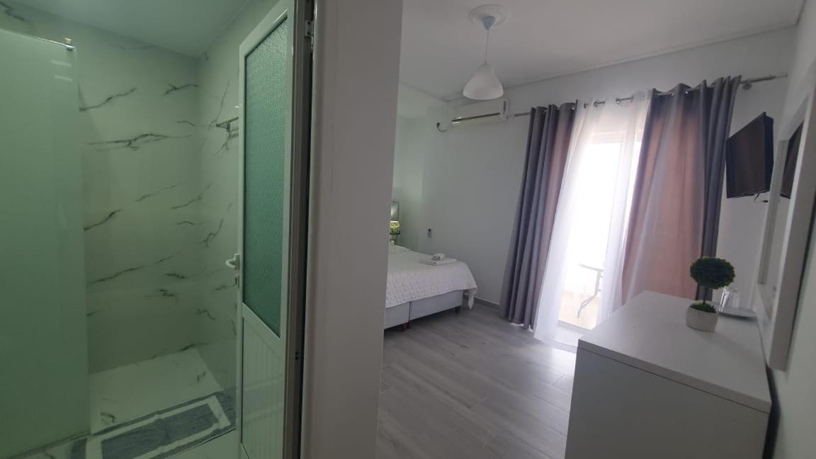 Hotel Ceko Sarandë 외부 사진